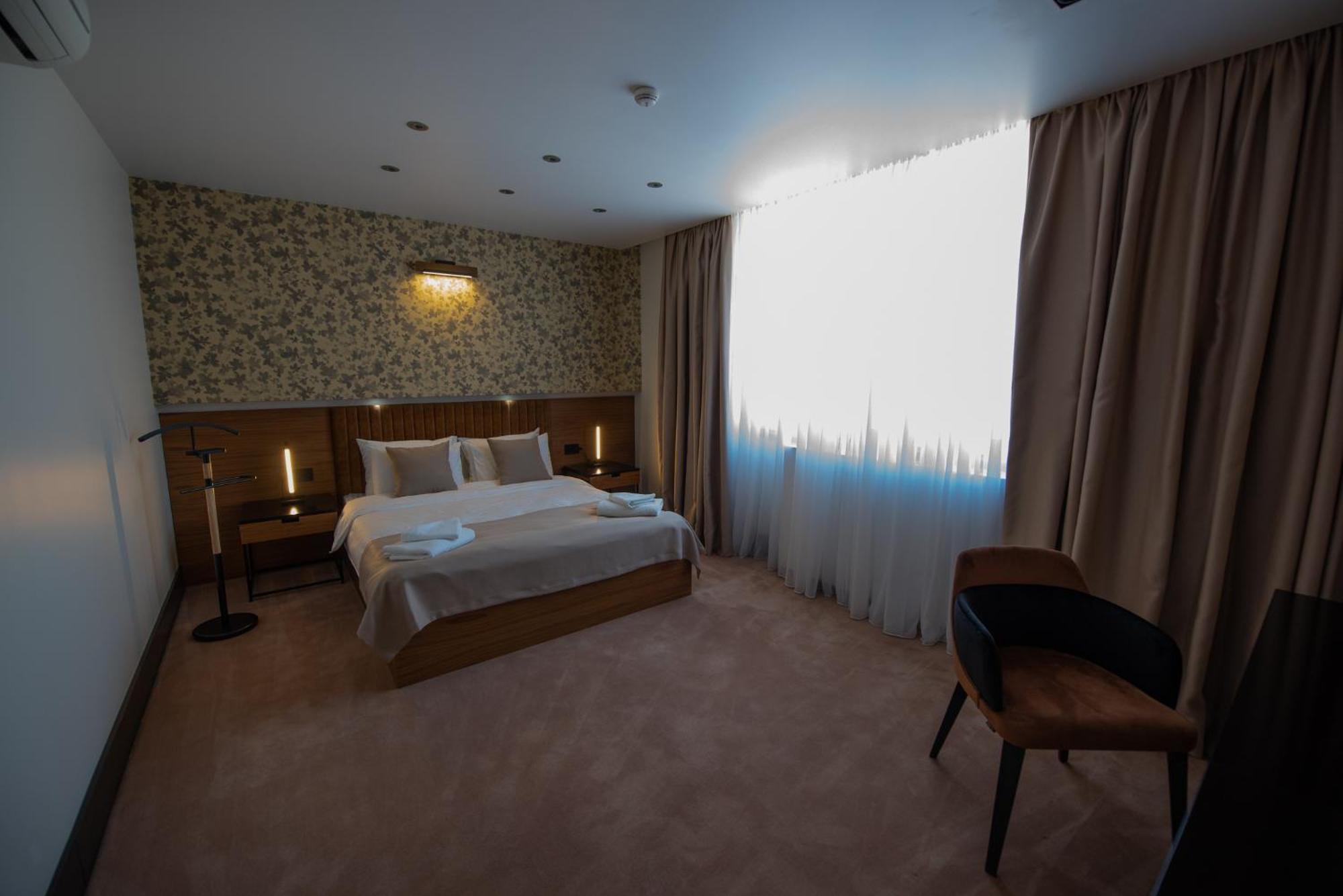 Hotel Sun Loznica Exterior photo
